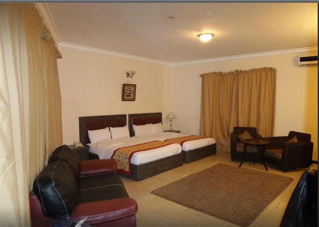 Blue Lodge Hotel Лагос Стая снимка